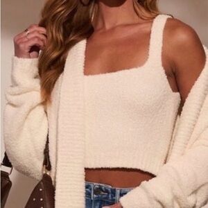 Plush Knit Sleeveless Cropped Sweater